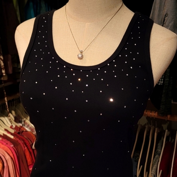 TIA TOO! ♡ Gorgeous Vintage Black Tank Top w/Sweet Bursts of Rhinestones L (S/M) - Picture 4 of 16